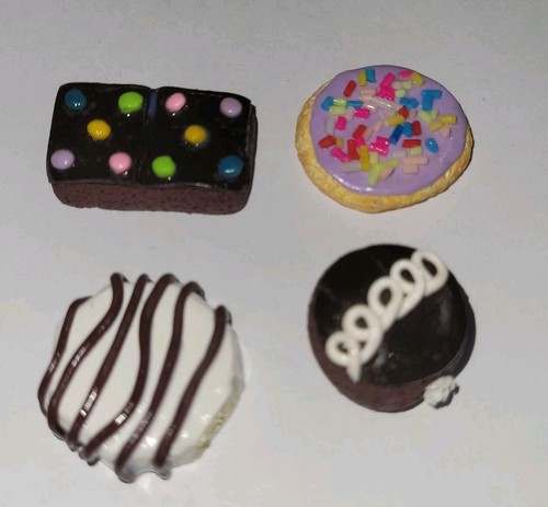 Retro cakes and - cookie, magnets